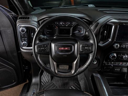 Used 2022 GMC Sierra 2500 AT4 image 11