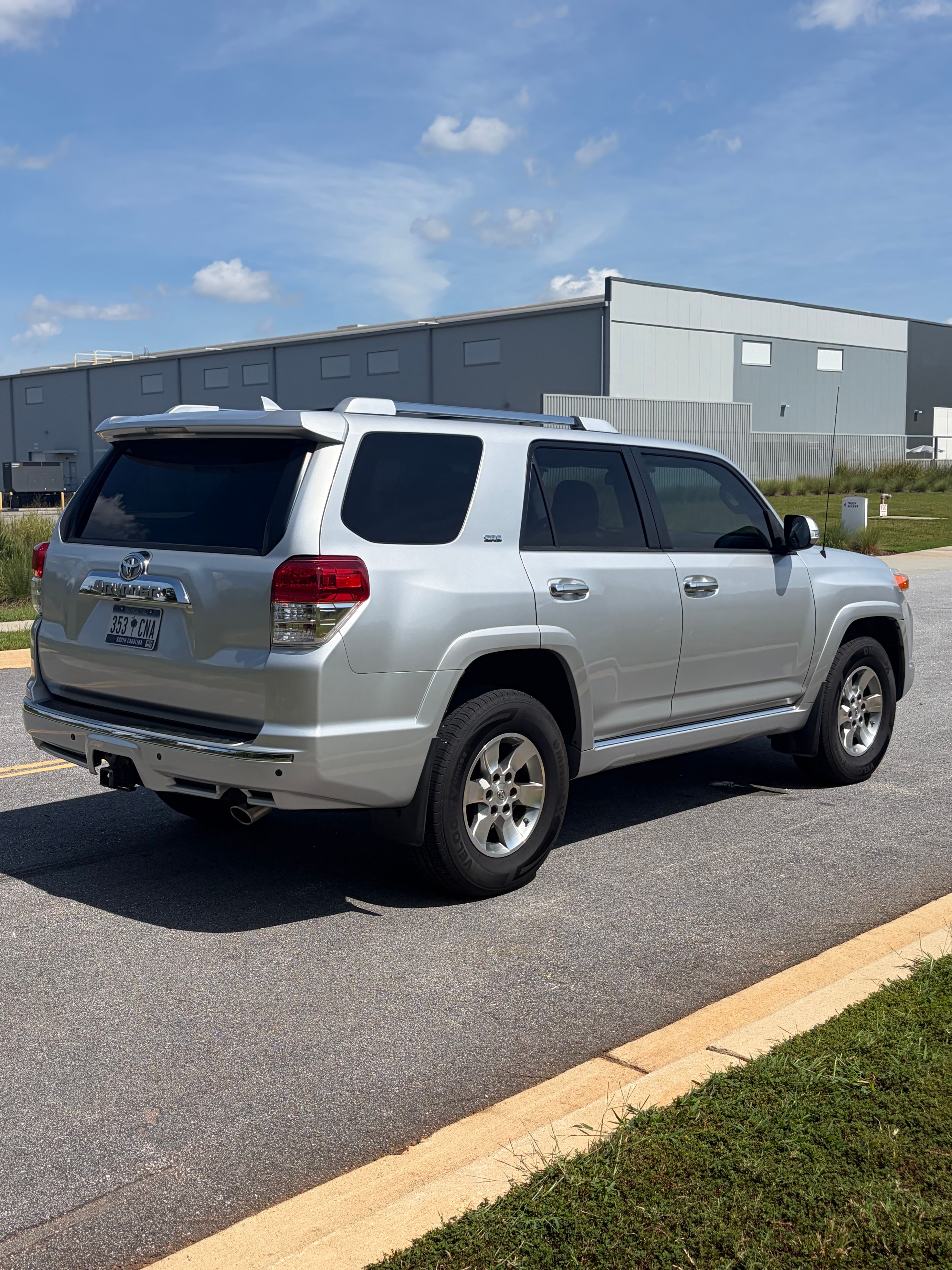 Used 2013 Toyota 4Runner SR5 w/ Convenience Pkg AWD/4WD image 4