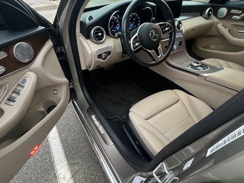 Used 2020 Mercedes-Benz C 300 Sedan image 11