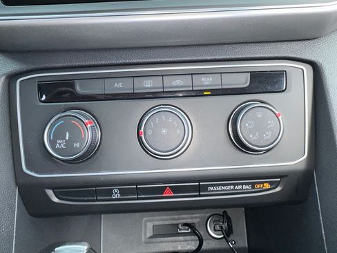 Used 2018 Volkswagen Atlas S image 25