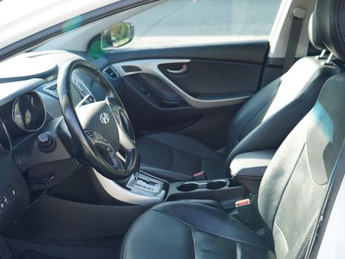Used 2013 Hyundai Elantra Limited w/ Technology Pkg FWD image 8
