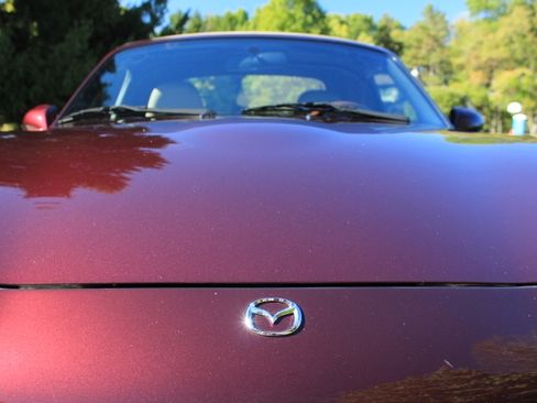 Used 2000 MAZDA MX-5 Miata image 6