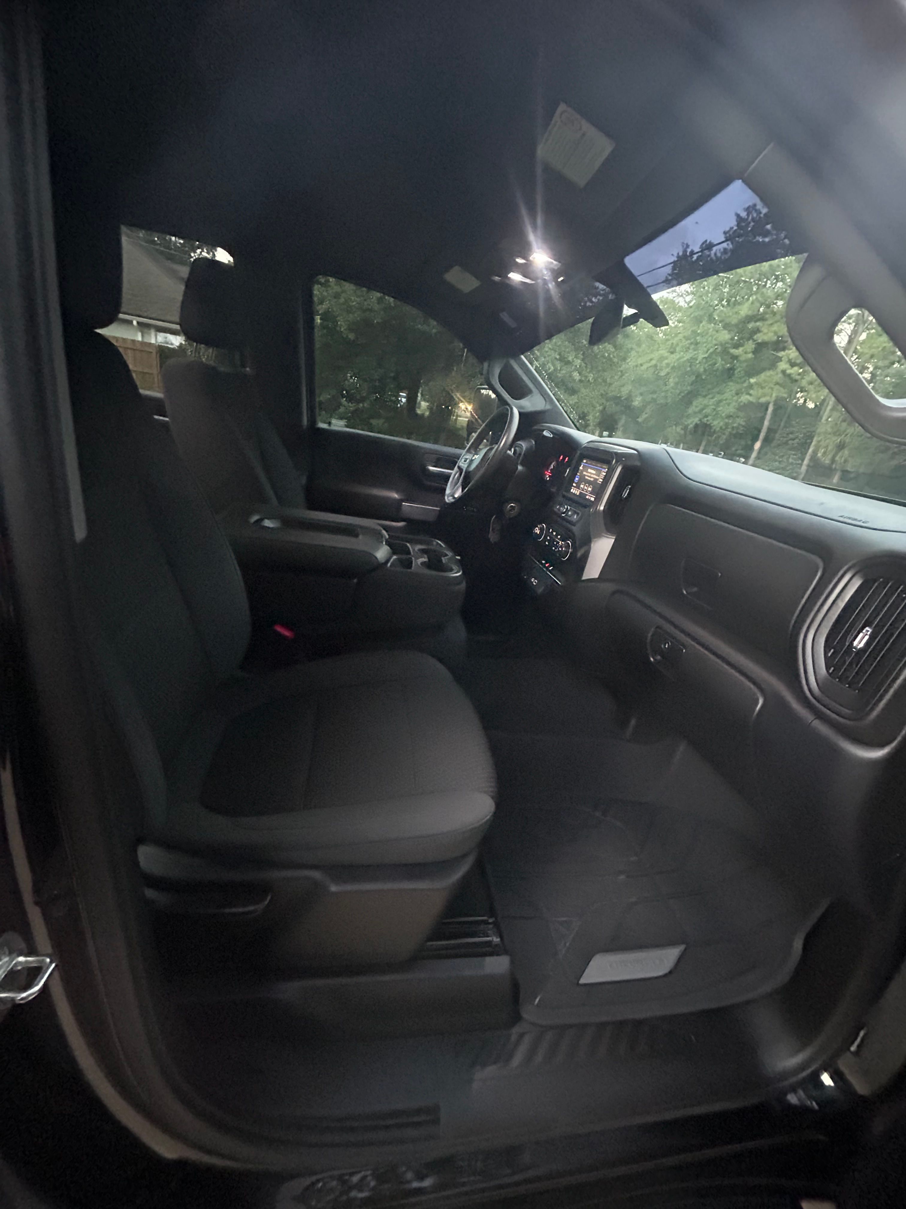 Used 2021 Chevrolet Silverado 2500 Custom w/ Custom Value Package AWD/4WD image 11