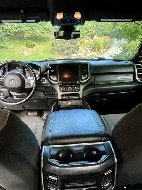 Used 2022 RAM 2500 Big Horn w/ Level C Equiment Group AWD/4WD image 5