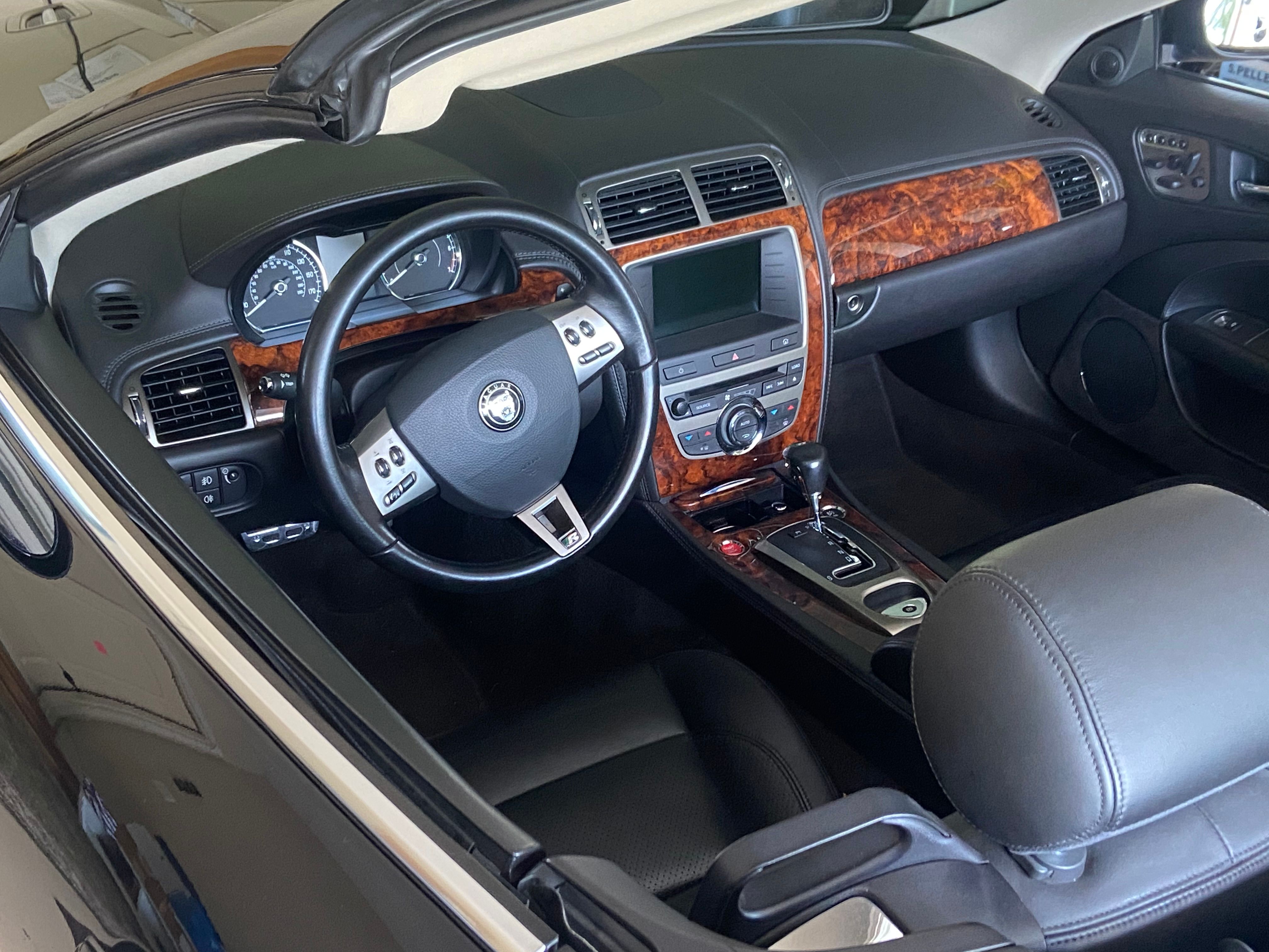 Used 2007 Jaguar XKR R RWD image 6