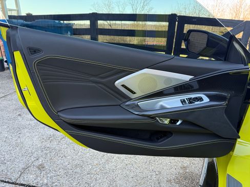 Used 2023 Chevrolet Corvette Z06 w/ Z07 Performance Package image 25