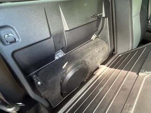 Used 2021 Toyota Tacoma TRD Off-Road w/ Technology Package image 22