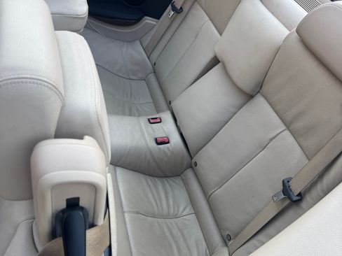 Used 2010 BMW 650i Convertible image 6