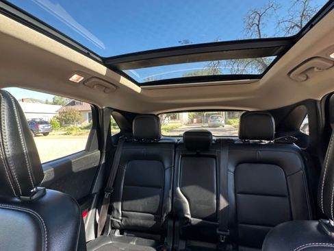 Used 2020 Ford Escape SE Sport AWD/4WD image 11