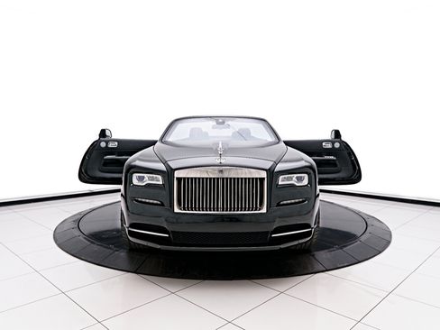 Used 2016 Rolls-Royce Dawn image 6