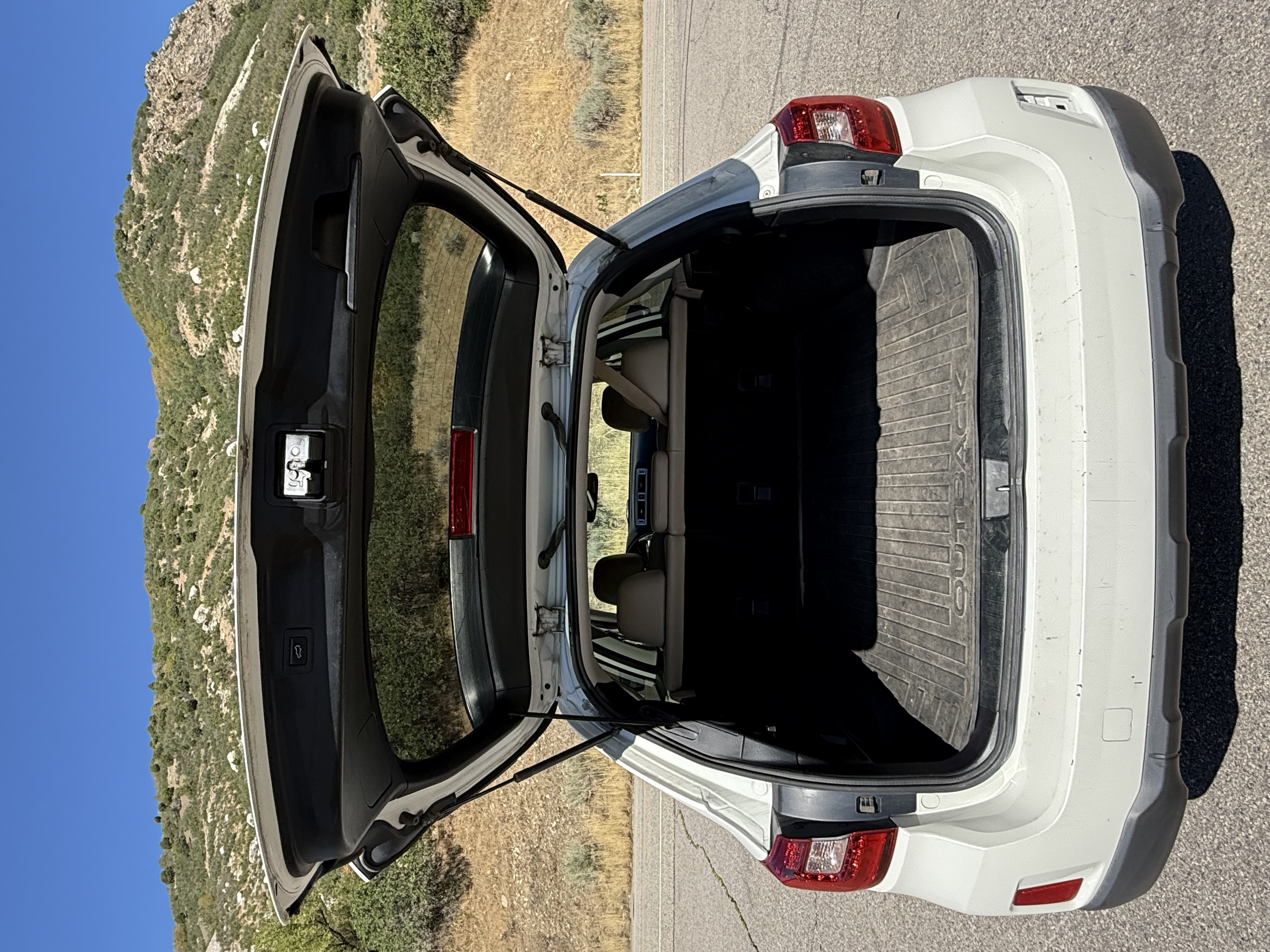 Used 2015 Subaru Outback 2.5i Limited AWD/4WD image 17