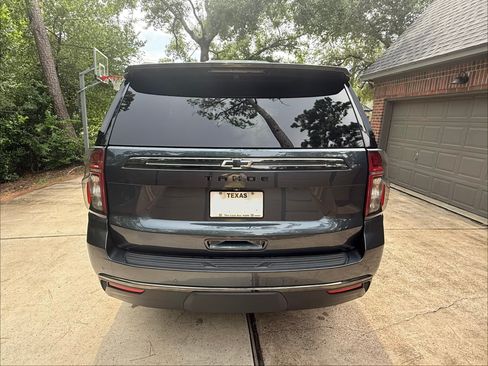 Used 2021 Chevrolet Tahoe Z71 w/ Z71 Off-Road Package AWD/4WD image 8