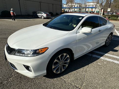 Used 2014 Honda Accord EX-L image 2