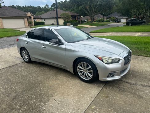 Used 2014 INFINITI Q50 Premium w/ Navigation Package RWD image 4