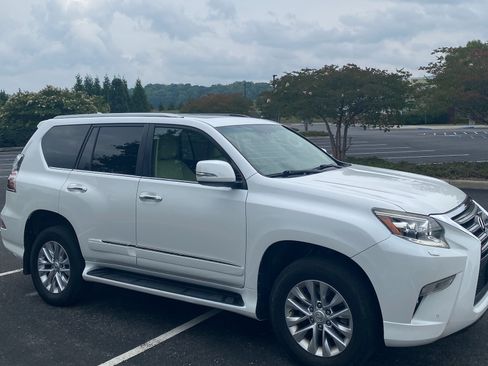 Used 2017 Lexus GX 460 Premium AWD/4WD image 4