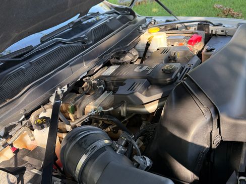 Used 2020 RAM 5500 4x4 Crew Cab image 22