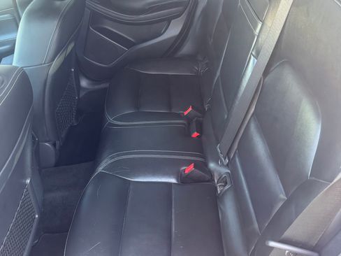 Used 2017 INFINITI QX30 FWD image 12