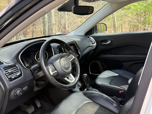 Used 2020 Jeep Compass Latitude image 13