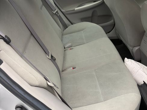 Used 2011 Toyota Corolla image 11