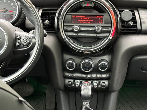 Used 2015 MINI Cooper 2-Door Hardtop image 13
