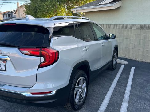 Used 2019 GMC Terrain SLT AWD/4WD image 4