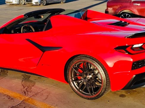 Used 2024 Chevrolet Corvette Z06 image 31