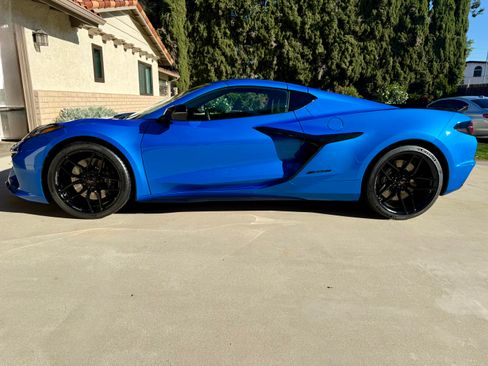 Used 2025 Chevrolet Corvette Z06 image 4