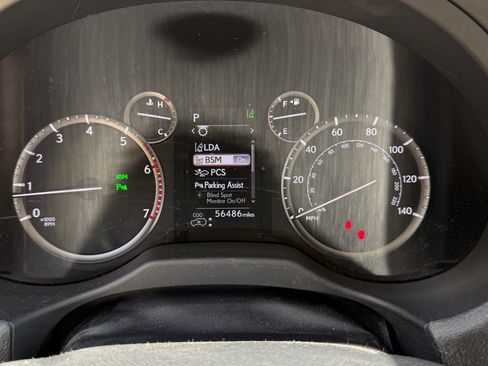 Used 2023 Lexus GX 460 Luxury w/ Off Road Package AWD/4WD image 16