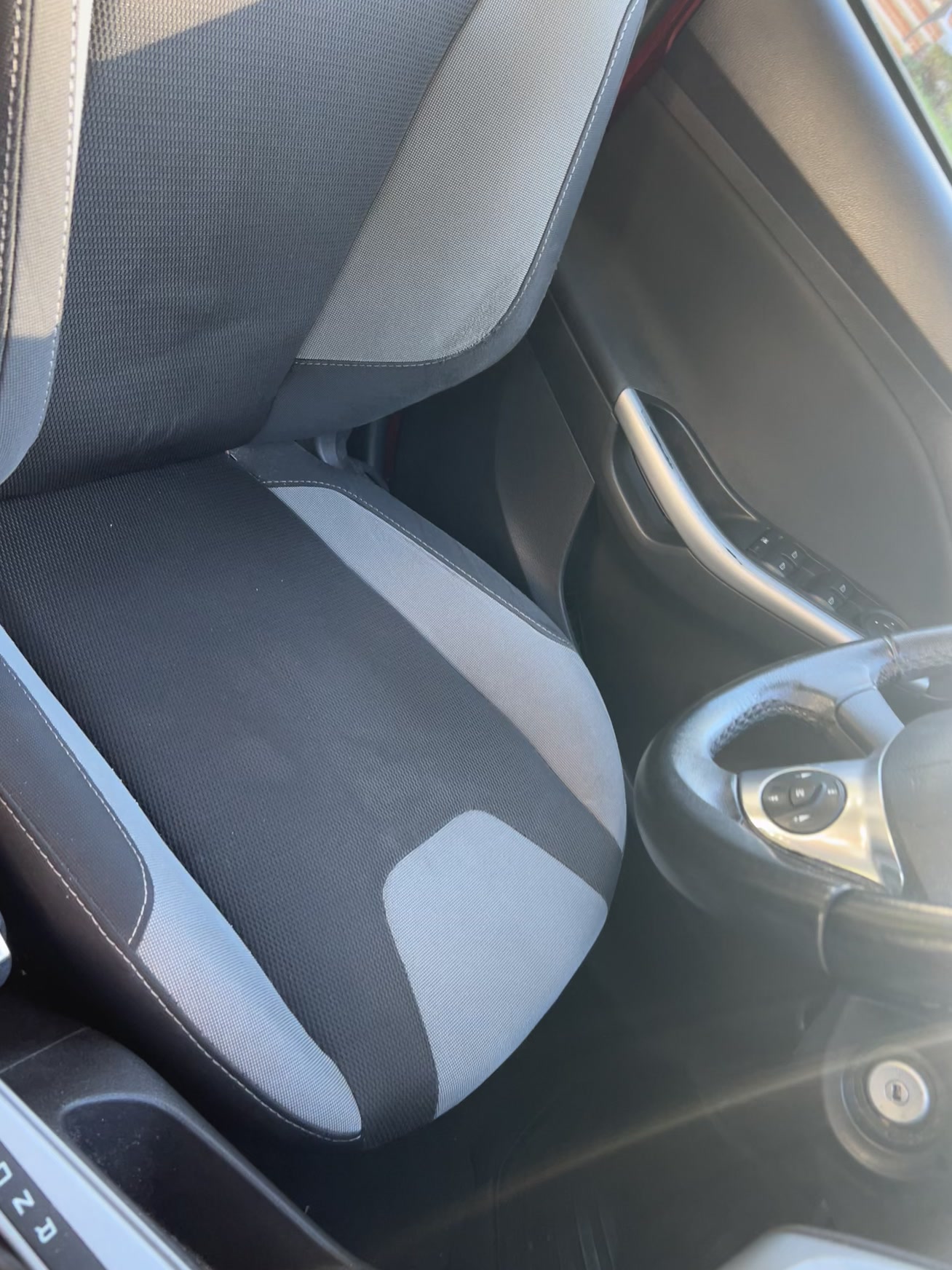 Used 2012 Ford Focus SE w/ SE Sport Pkg FWD image 13