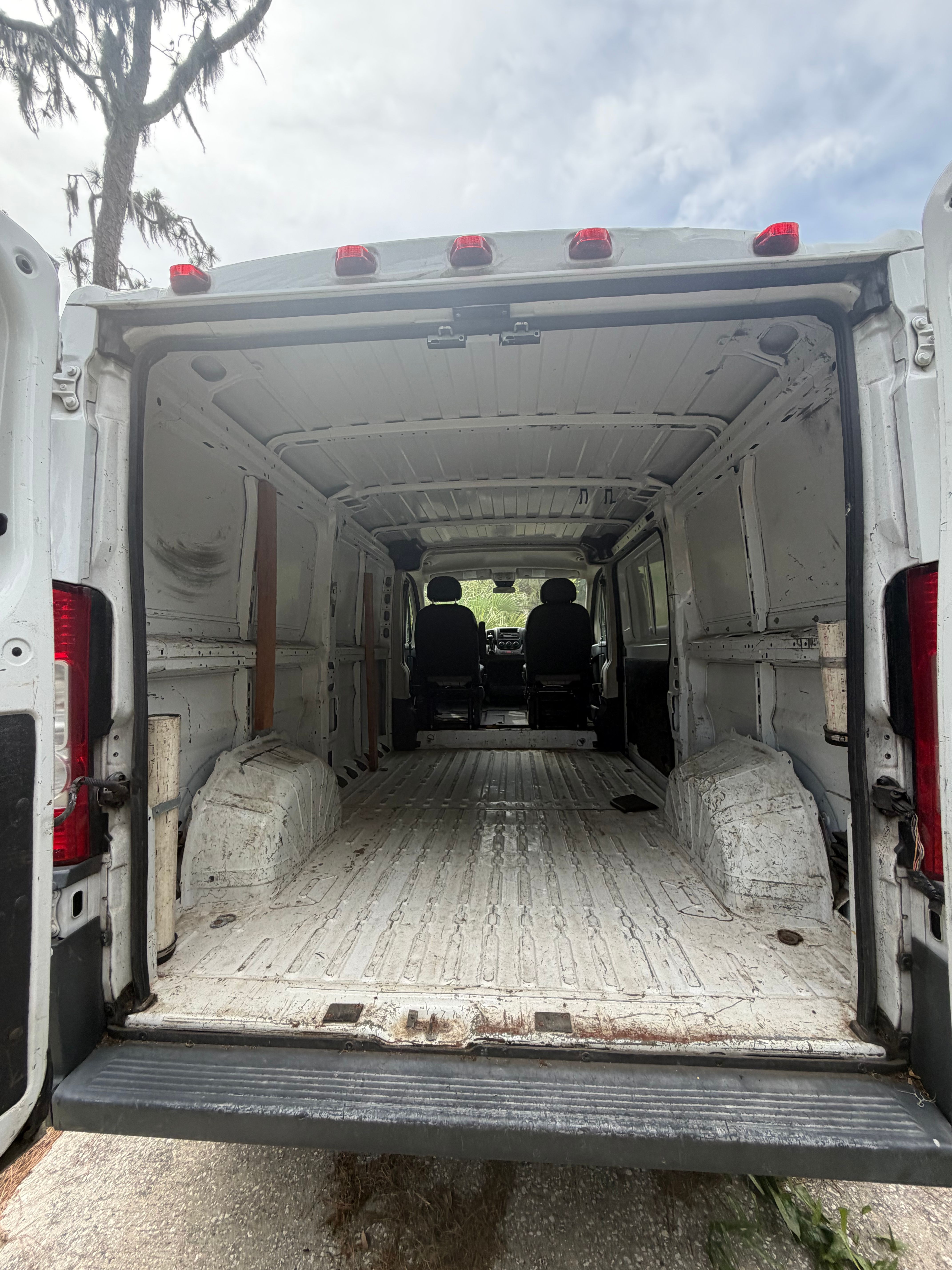 Used 2015 RAM ProMaster 1500 FWD image 6