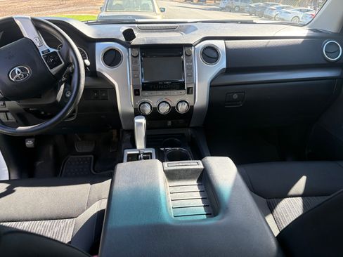 Used 2015 Toyota Tundra SR5 image 6