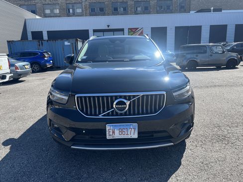 Used 2019 Volvo XC40 T5 Inscription image 2