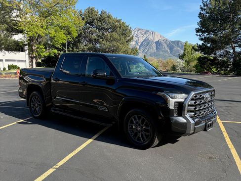Used 2025 Toyota Tundra Platinum AWD/4WD image 2