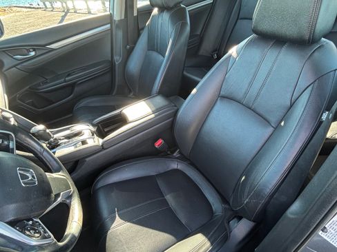 Used 2018 Honda Civic EX-L image 12
