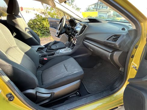 Used 2021 Subaru Crosstrek 2.0i AWD/4WD image 13