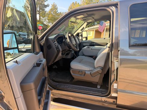 Used 2016 Ford F250 XLT RWD image 14