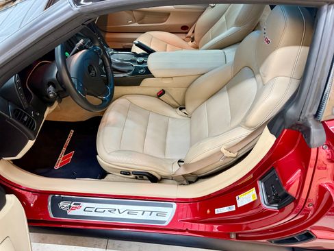 Used 2013 Chevrolet Corvette Grand Sport w/ 3LT Preferred Equipment Group image 8