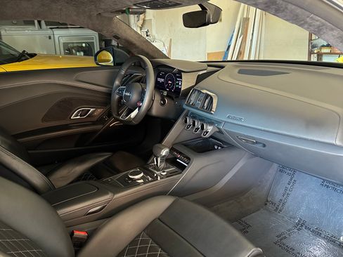 Used 2020 Audi R8 V10 image 8