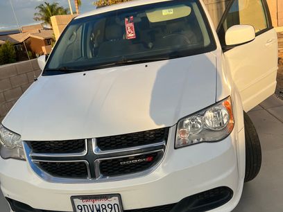 Used 2016 Dodge Grand Caravan SXT w/ Rear Park Assist Package