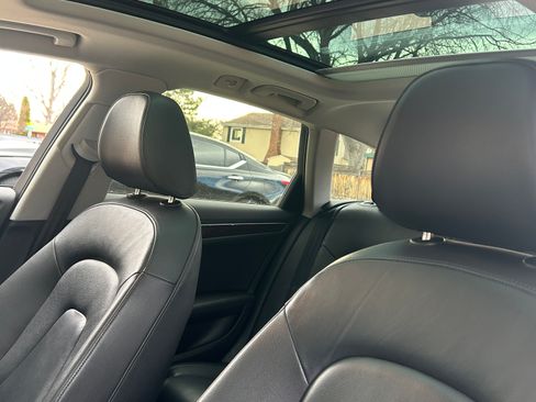 Used 2016 Audi A4 Premium image 4