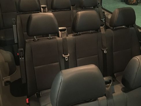 Used 2015 Mercedes-Benz Sprinter 2500 image 3