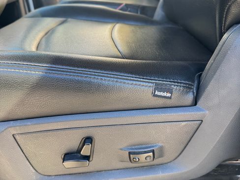 Used 2010 Dodge Ram 2500 Truck SLT w/ Big Horn Regional Pkg image 6