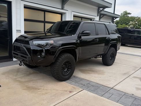 Used 2023 Toyota 4Runner SR5 RWD image 5