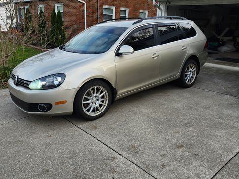 Used 2013 Volkswagen Jetta TDI image 1