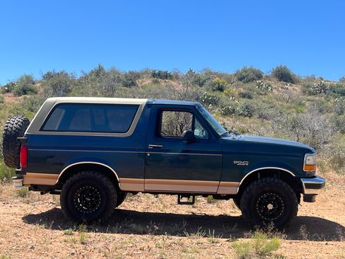 Used 1994 Ford Bronco AWD/4WD image 8
