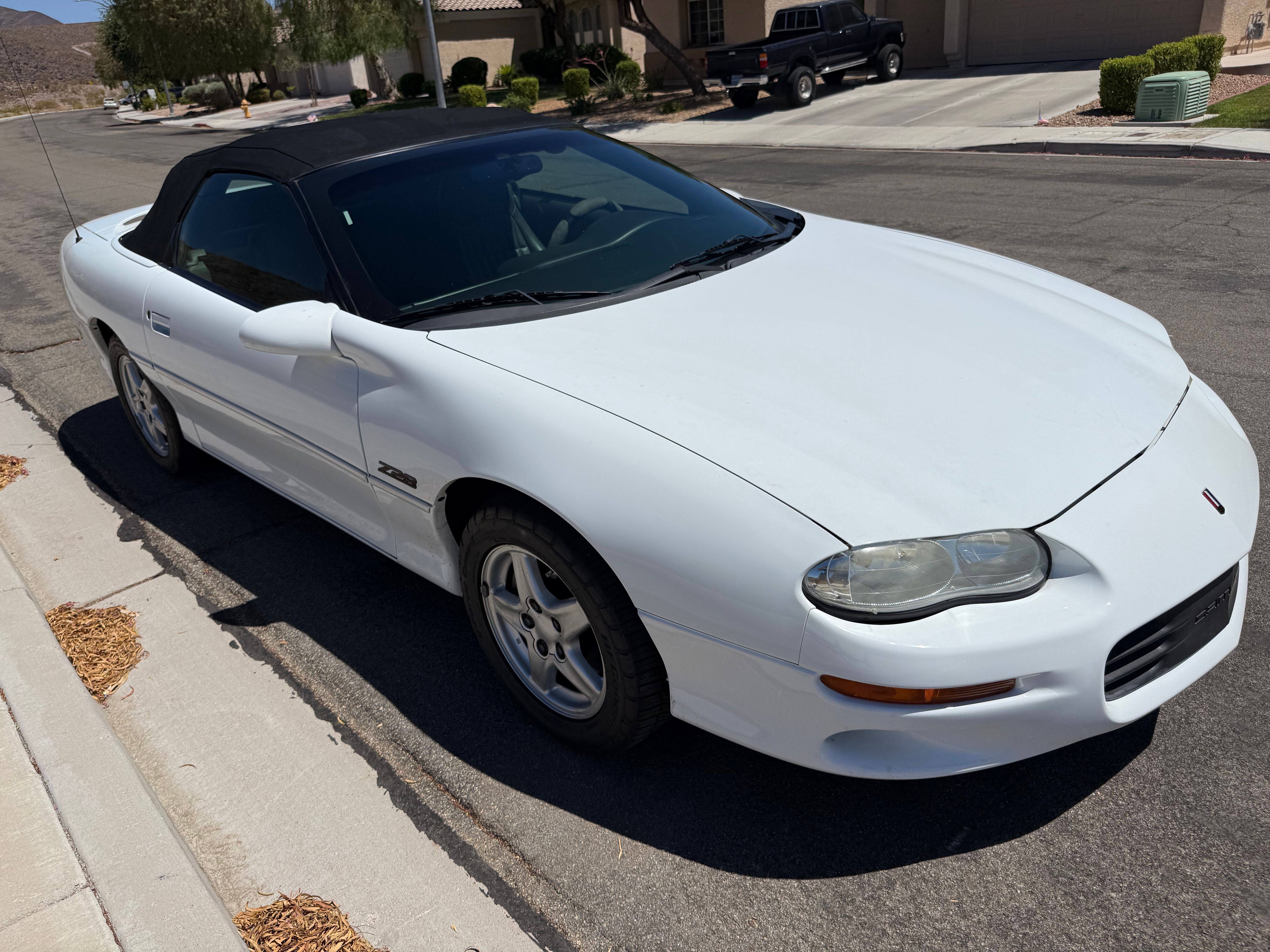 Used 1998 Chevrolet Camaro Z28 RWD image 6