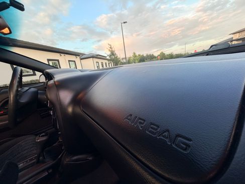 Used 2000 Chevrolet Camaro LT RWD image 29