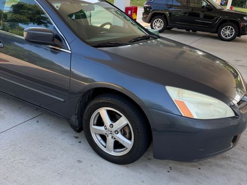 Used 2004 Honda Accord EX image 2