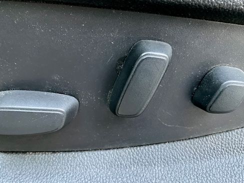 Used 2017 GMC Sierra 2500 Denali w/ Duramax Plus Package image 26