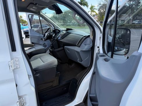 Used 2019 Ford Transit 350 XLT image 23
